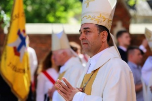 biskup piotr sawczuk
